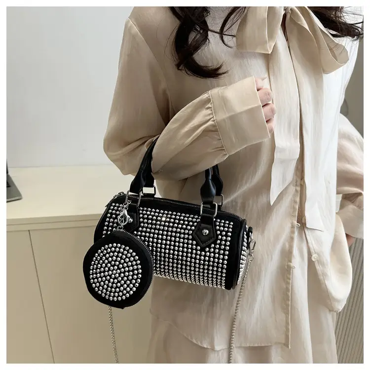 Black Diamond Chain Crossbody Bag for Women — feature 14