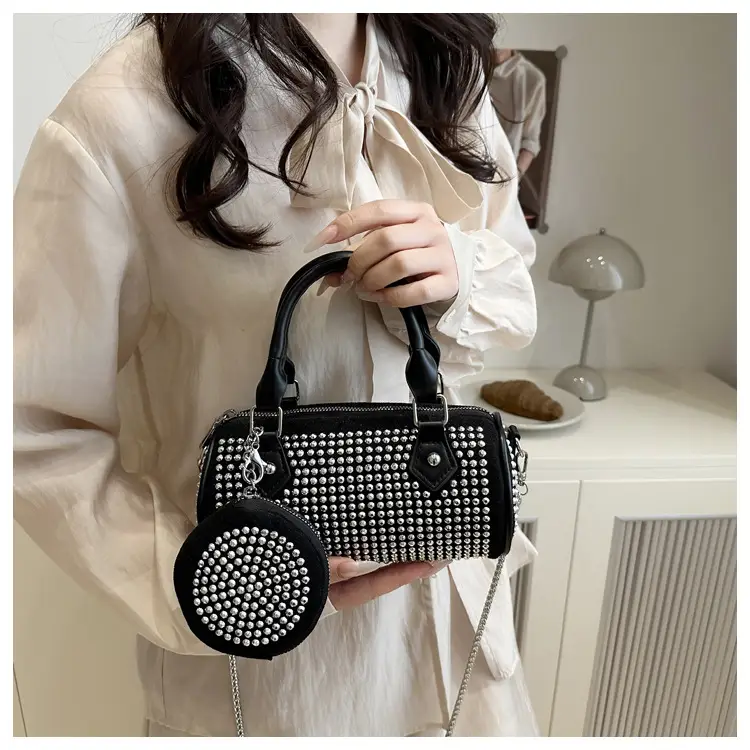 Black Diamond Chain Crossbody Bag for Women — feature 15