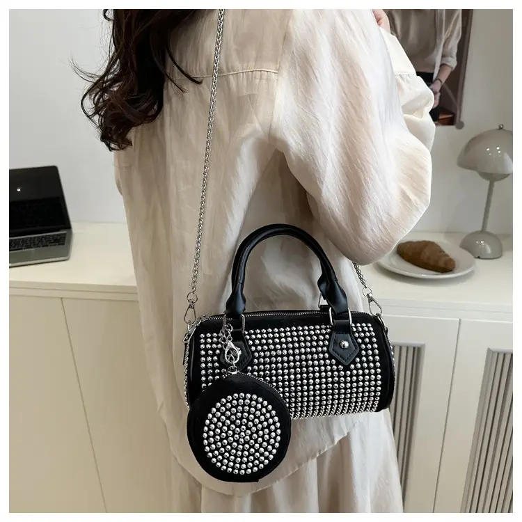 Black Diamond Chain Crossbody Bag for Women — feature 16