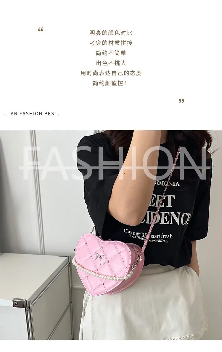 Red Heart Bow Pearl Chain Mini Shoulder Bag — feature 2