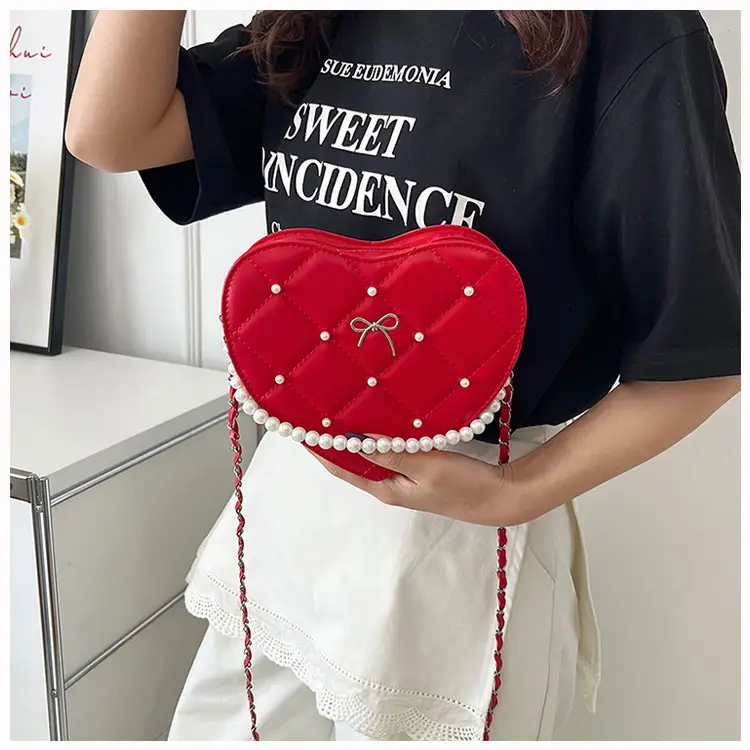 Red Heart Pearl Chain Love Bag for Women — feature 17
