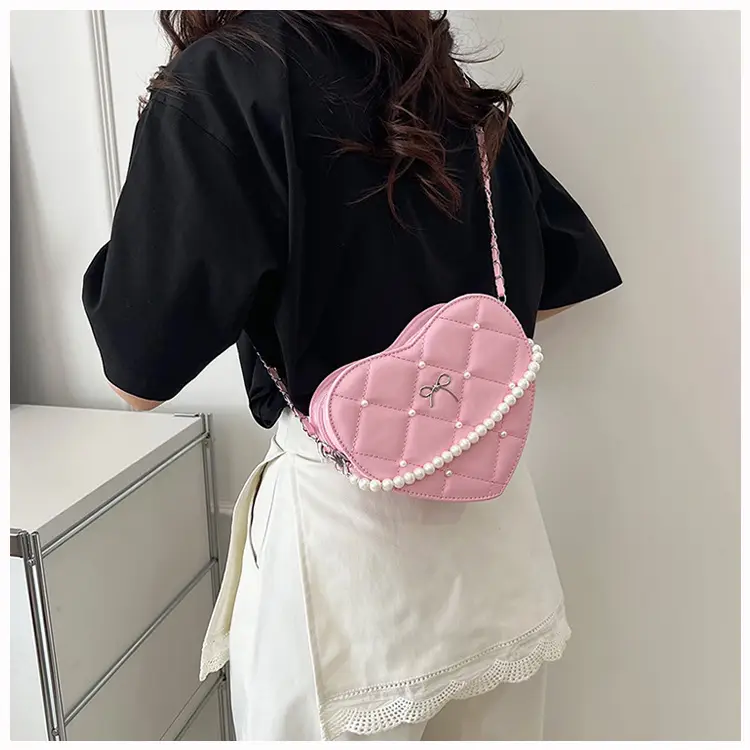 Red Heart Pearl Chain Love Bag for Women — feature 19