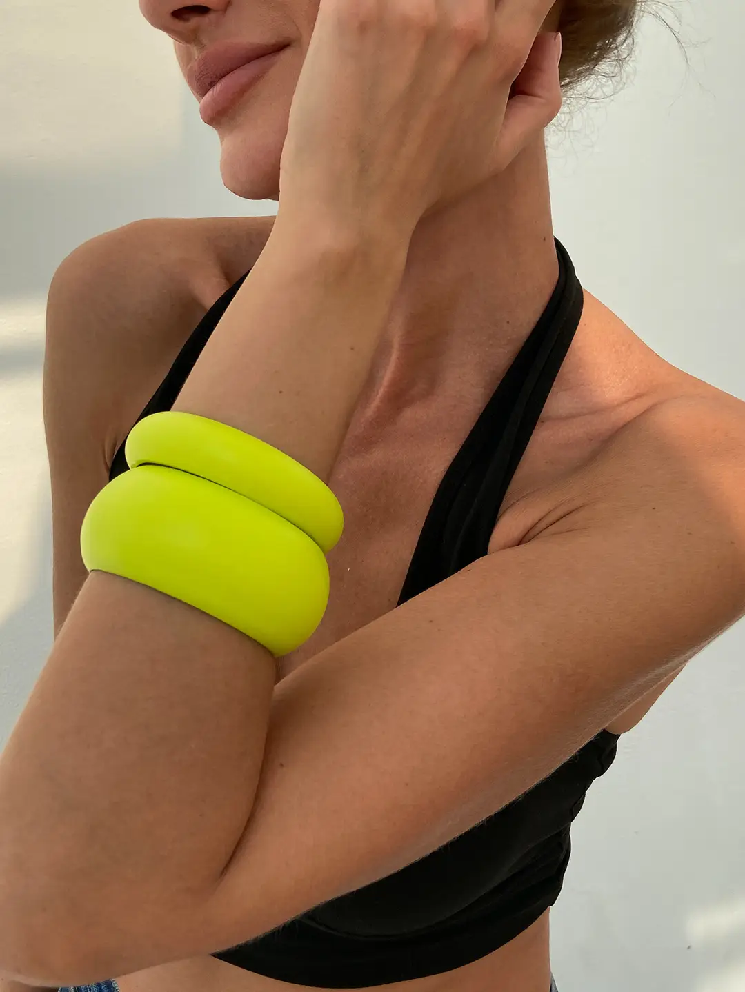 European and American Cross-border Jewelry 2025 New Wide-faced Bracelet Exaggerated Wooden Fluorescent Green High-end Fashion Bracelet — feature 13