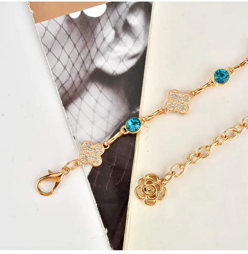European & American Retro Rhinestone Four-leaf Clover Waist Chain — feature 11