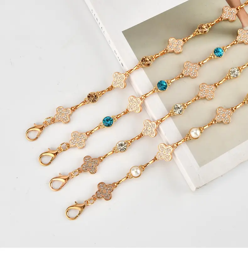 European & American Retro Rhinestone Four-leaf Clover Waist Chain — feature 3