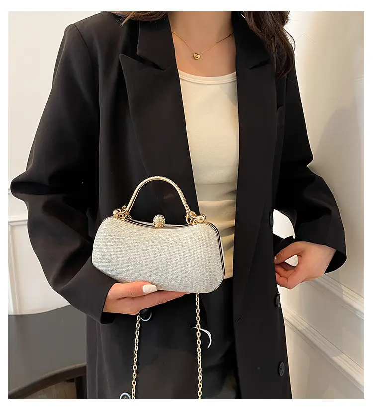 2025 Gold Chain Crossbody Bag for Women — feature 2