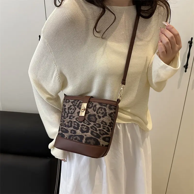 Retro Leopard Print Shoulder Bag 205 Spring Summer New Trendy Casual Splicing Crossbody Bag Foreign Style Hand Bucket Bag - Image 8