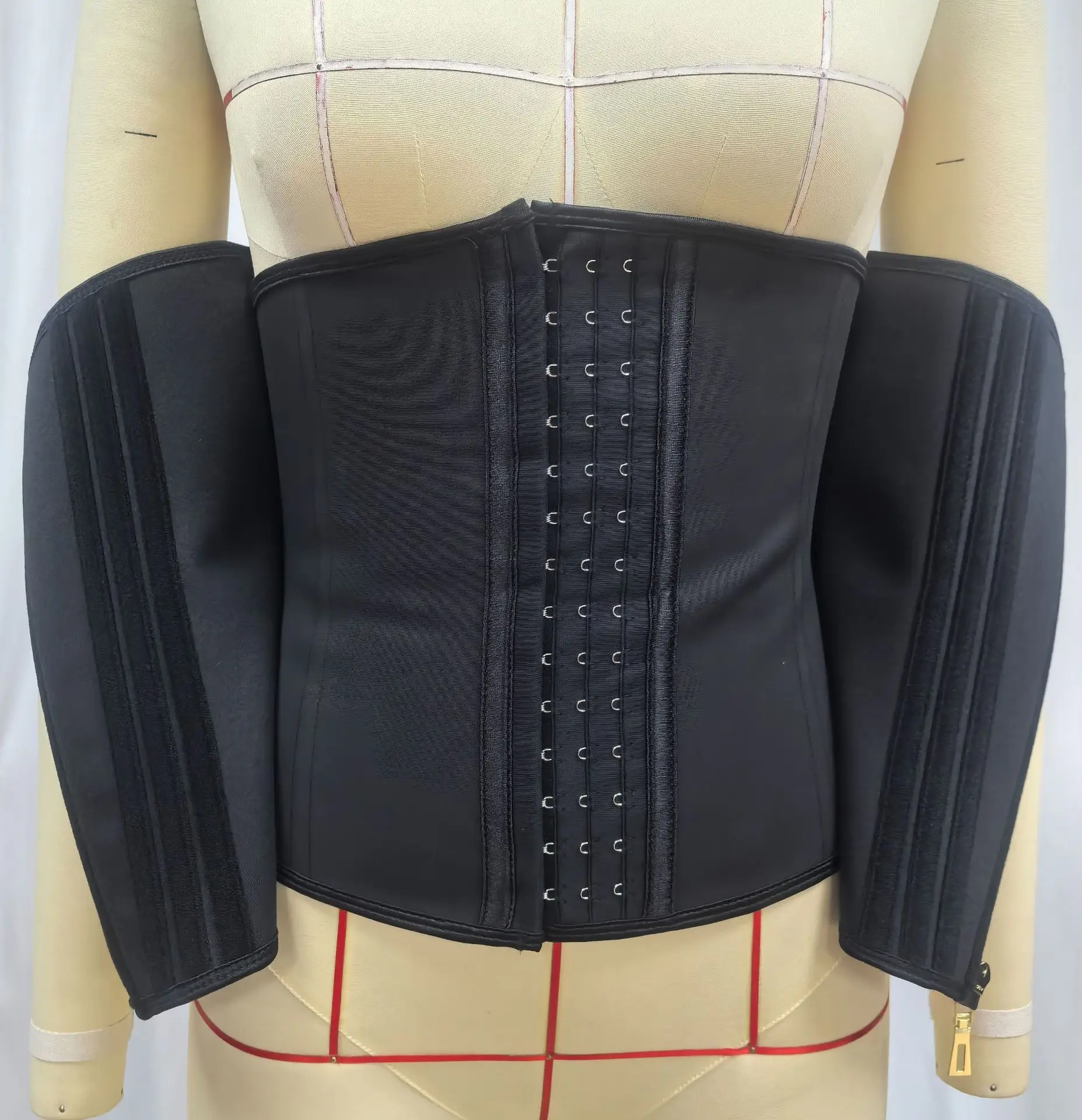 Black Waist Trainer for Women 3-Buckle Hourglass Shaping — feature 17