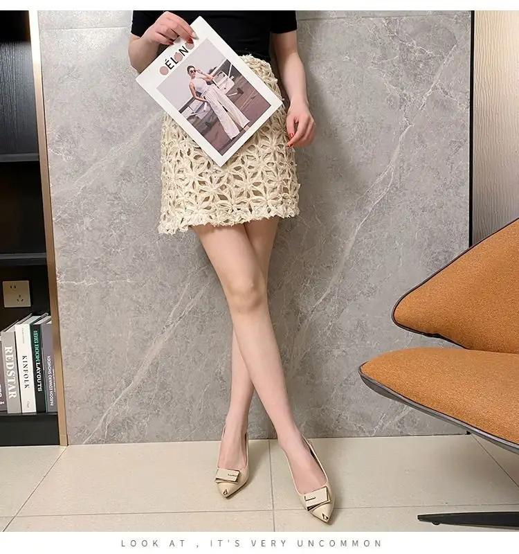 2026 New Style French High Heels, Elegant Soft Leather, Non-Abrasive, Stiletto Heel, Pointed Toe, Office Shoes, Square Buckle, Low Heel, Women's Single Shoes — feature 1