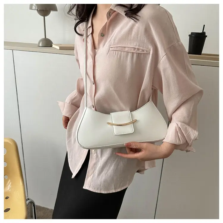 Pink Leather Messenger Bag with Gold Clasp — feature 10