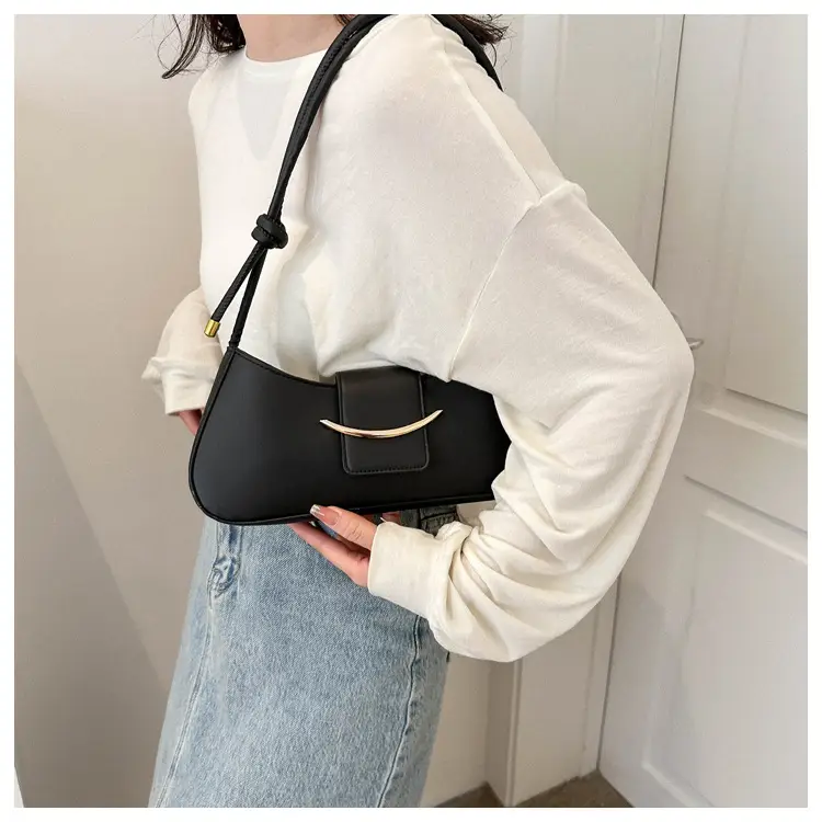 Pink Leather Messenger Bag with Gold Clasp — feature 11