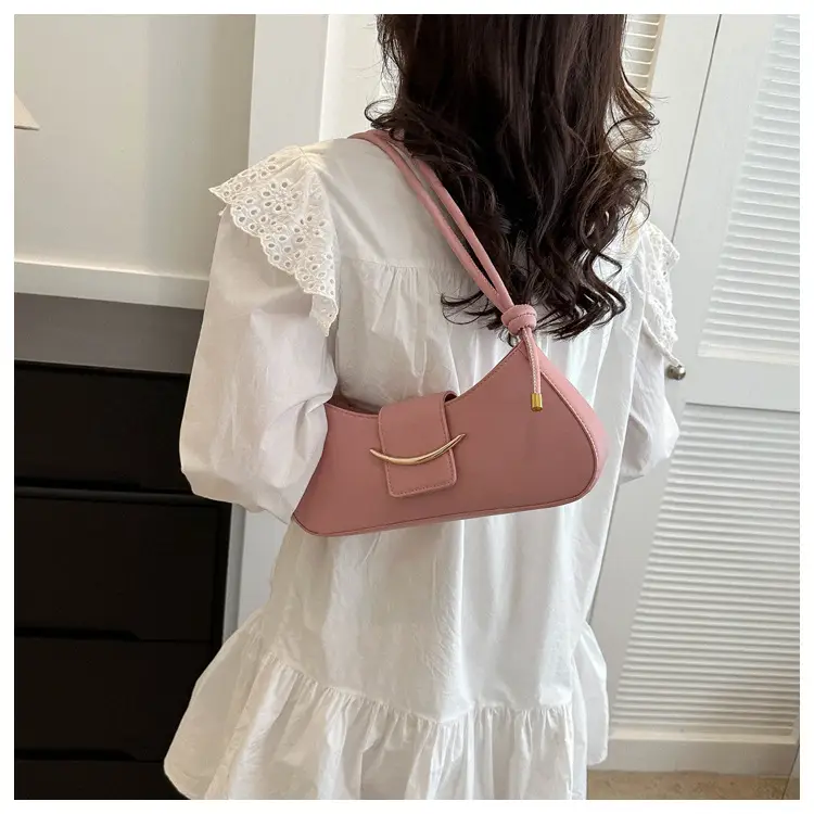 Pink Leather Messenger Bag with Gold Clasp — feature 15