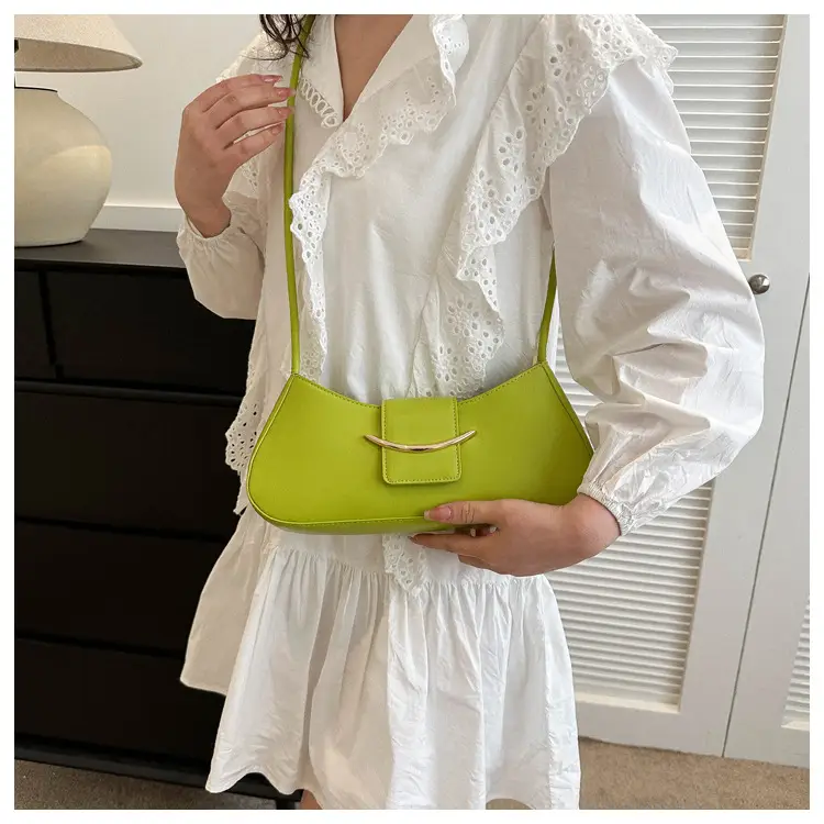 Pink Leather Messenger Bag with Gold Clasp — feature 18