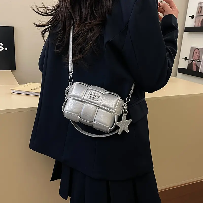 Elegant White Woven Chain Crossbody Bag for Women - Image 8