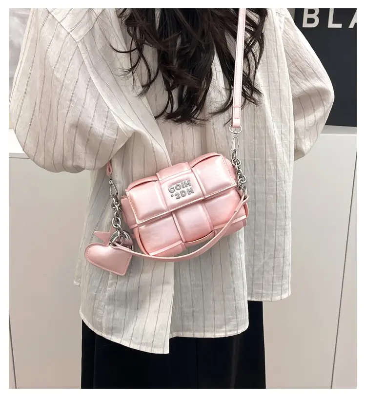 Elegant White Woven Chain Crossbody Bag for Women — feature 1