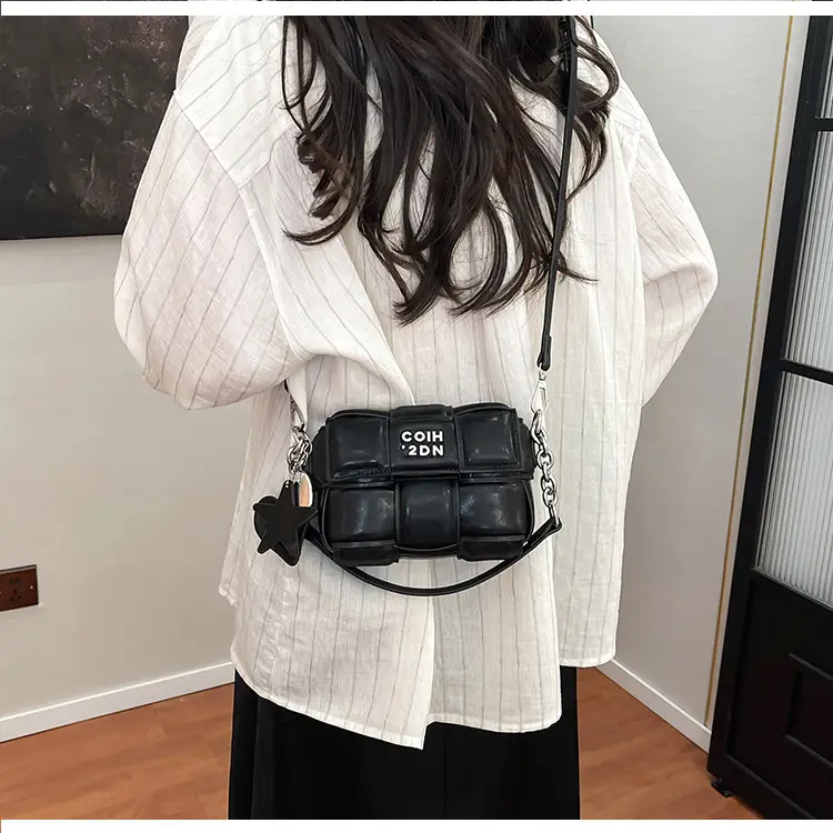 Elegant White Woven Chain Crossbody Bag for Women — feature 23