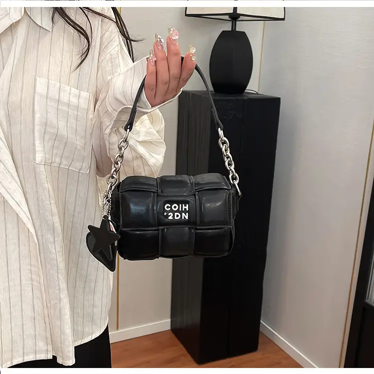 Elegant White Woven Chain Crossbody Bag for Women — feature 26