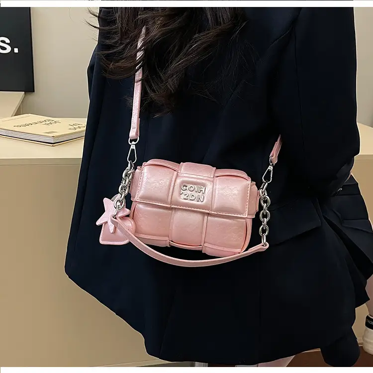 Elegant White Woven Chain Crossbody Bag for Women — feature 27