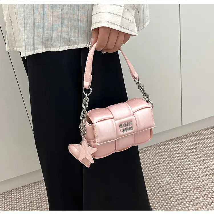 Elegant White Woven Chain Crossbody Bag for Women — feature 31
