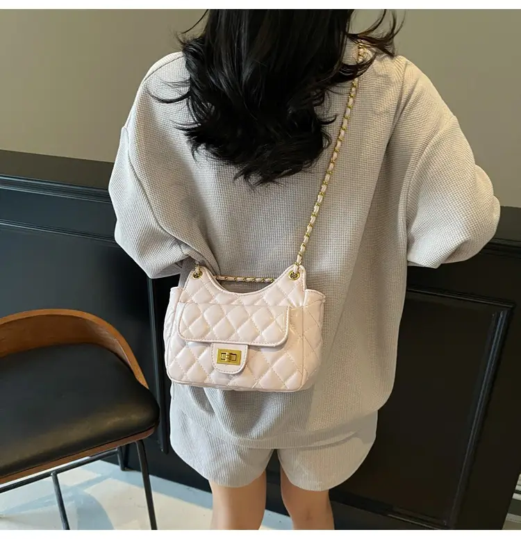 Women Rhombic Chain Shoulder Bag Cream 2024 — feature 15