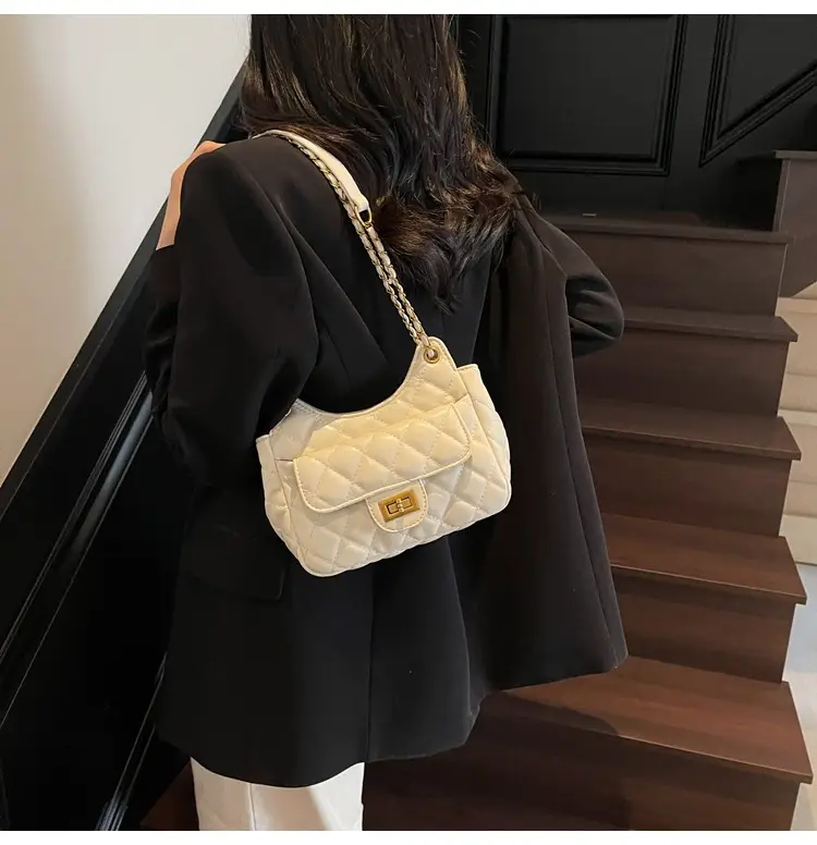 Women Rhombic Chain Shoulder Bag Cream 2024 — feature 29