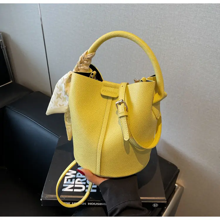 Black Crossbody Bag with Gold Plated Handle — feature 12