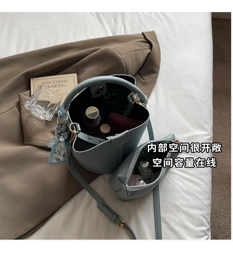 Black Crossbody Bag with Gold Plated Handle — feature 7