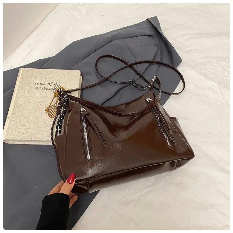 Retro Tote Bag Beige Brown Tassel Decor - Image 3