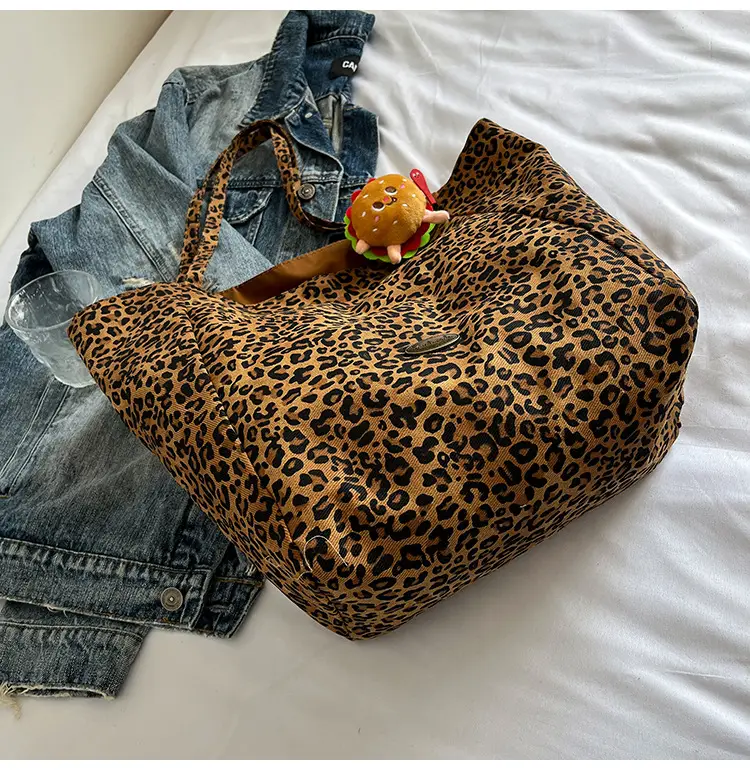 Retro Leopard Print Large Tote Bag for Women — feature 11