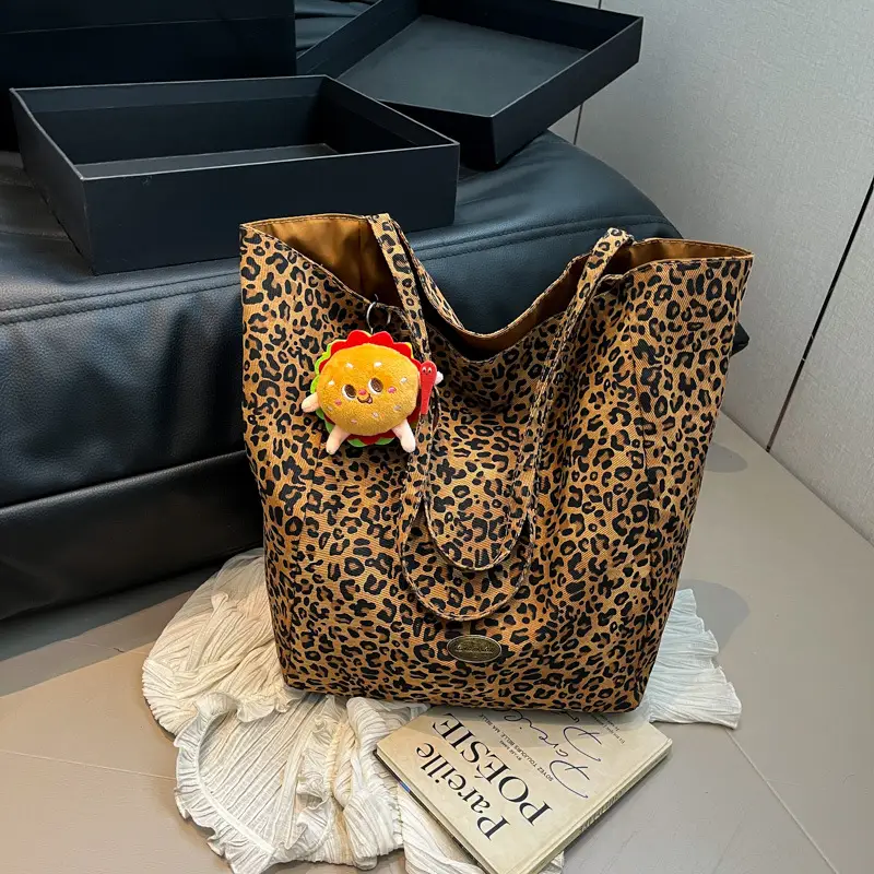 Retro Leopard Print Large Tote Bag for Women — feature 17