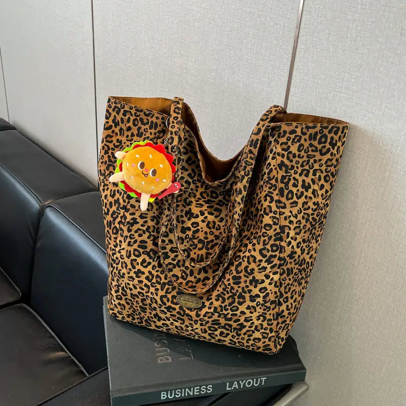 Retro Leopard Print Large Tote Bag for Women — feature 20