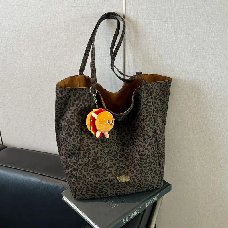 Retro Leopard Print Large Tote Bag for Women — feature 21
