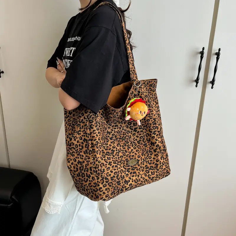 Retro Leopard Print Large Tote Bag for Women — feature 24