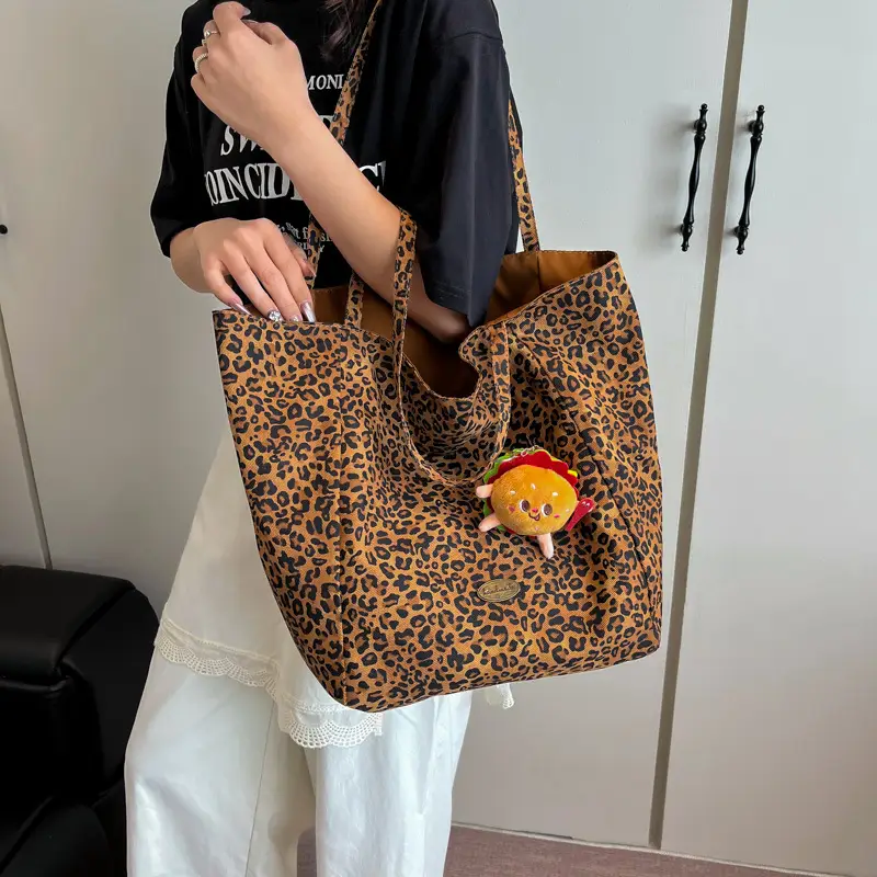 Retro Leopard Print Large Tote Bag for Women — feature 25