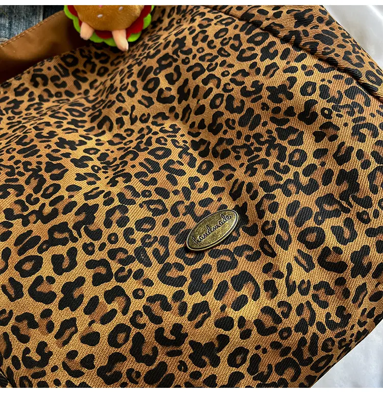 Retro Leopard Print Large Tote Bag for Women — feature 9