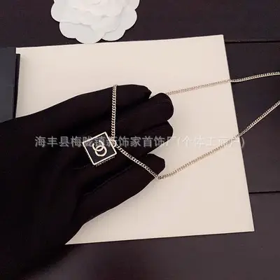 25B Pearl Heart Necklace with Letter Clavicle Chain - Image 11