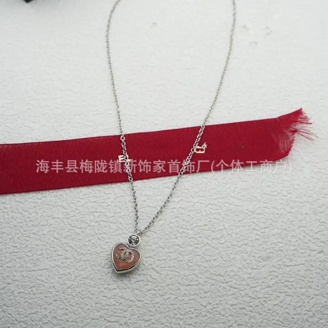 25B Pearl Heart Necklace with Letter Clavicle Chain - Image 2