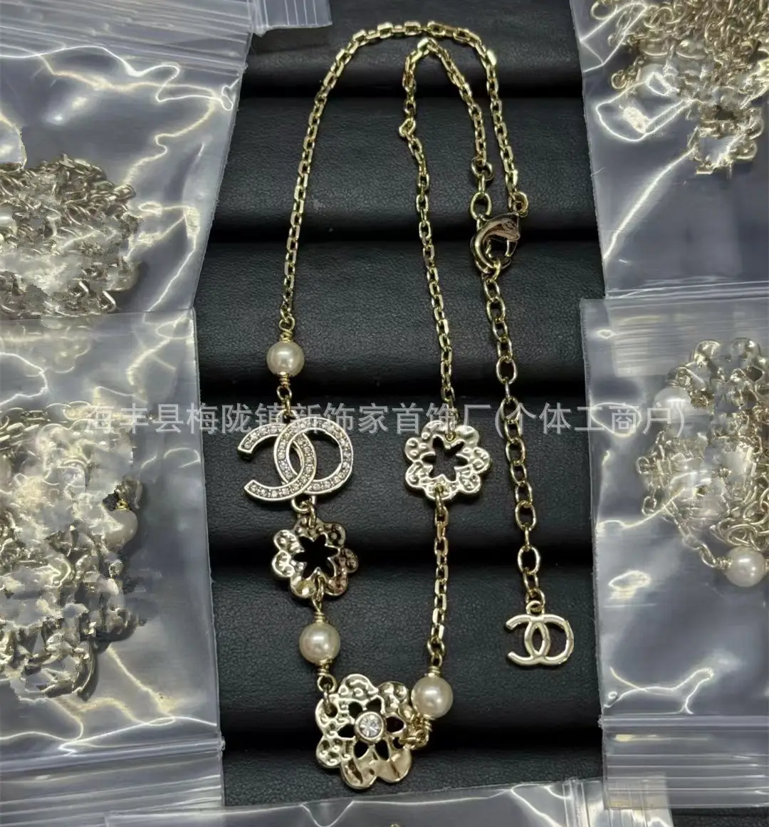 25B Pearl Heart Necklace with Letter Clavicle Chain - Image 45