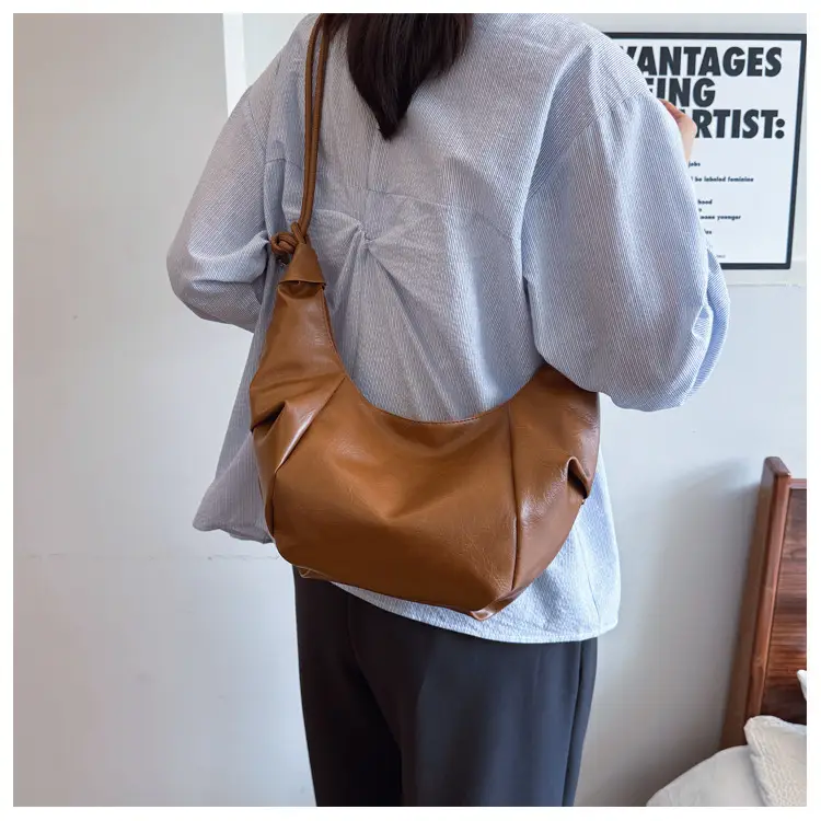 Brown Leather Shoulder Bag for Women 2025 — feature 26