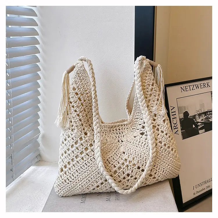 Women's Woven Shoulder Bag Pastoral Style 2026 — feature 39