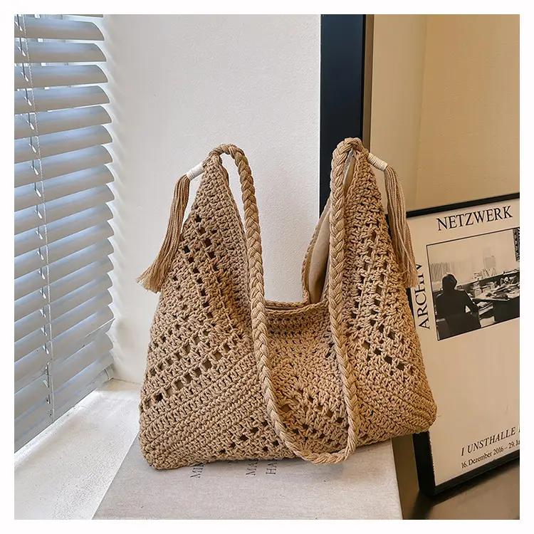 Women's Woven Shoulder Bag Pastoral Style 2026 — feature 40