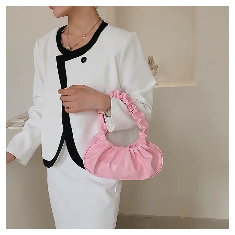 Cloud Pleated Women's Bag Black White 2023 — feature 14