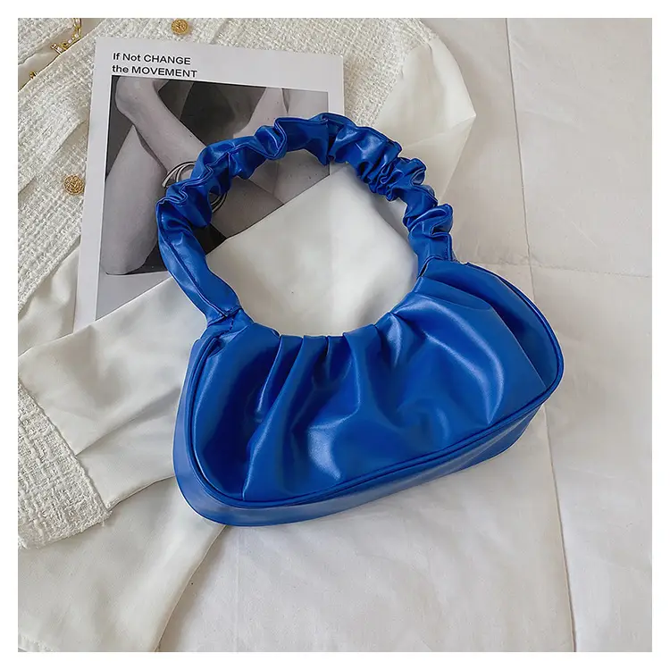 Cloud Pleated Women's Bag Black White 2023 — feature 19