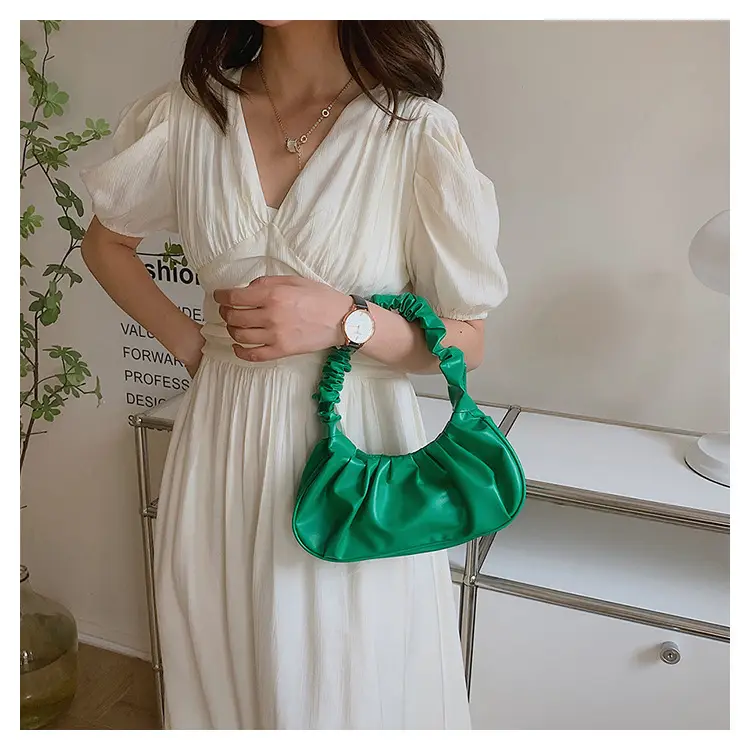 Cloud Pleated Women's Bag Black White 2023 — feature 21