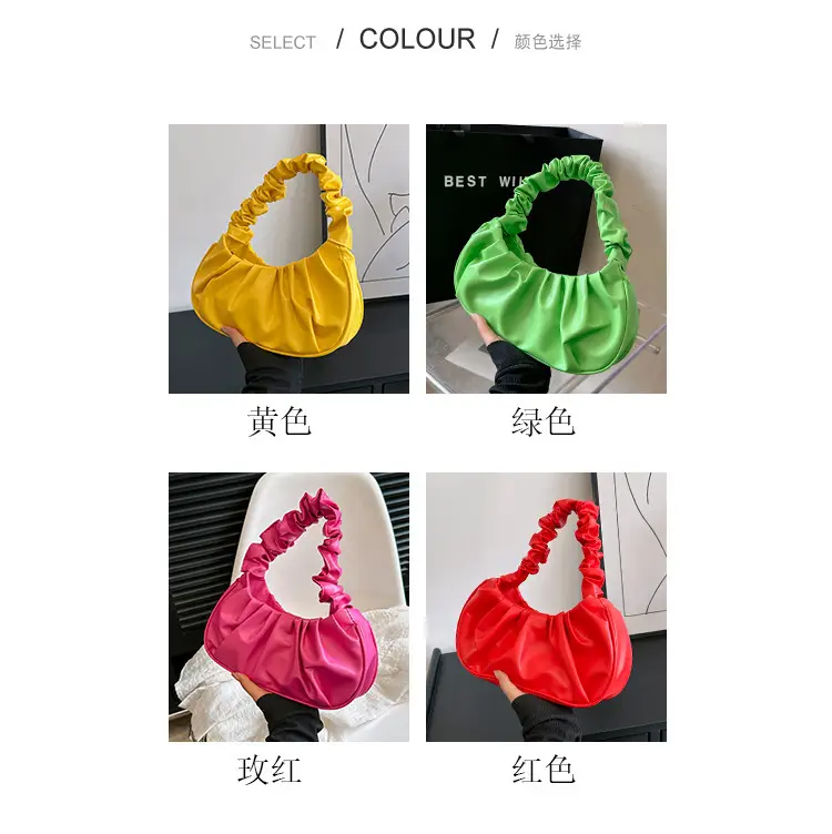 Cloud Pleated Women's Bag Black White 2023 — feature 6