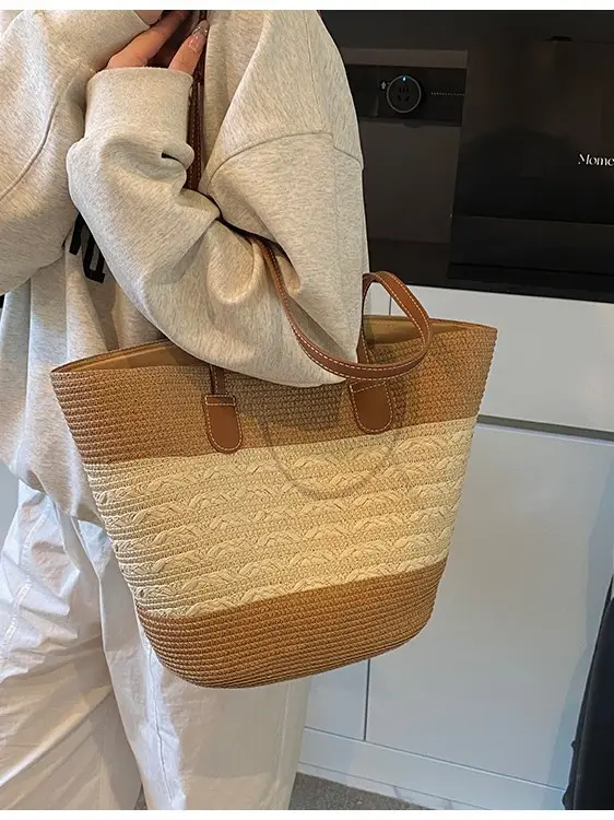 Straw Large Capacity Women's Handbag Multi-compartment Zipper Bag - Image 3