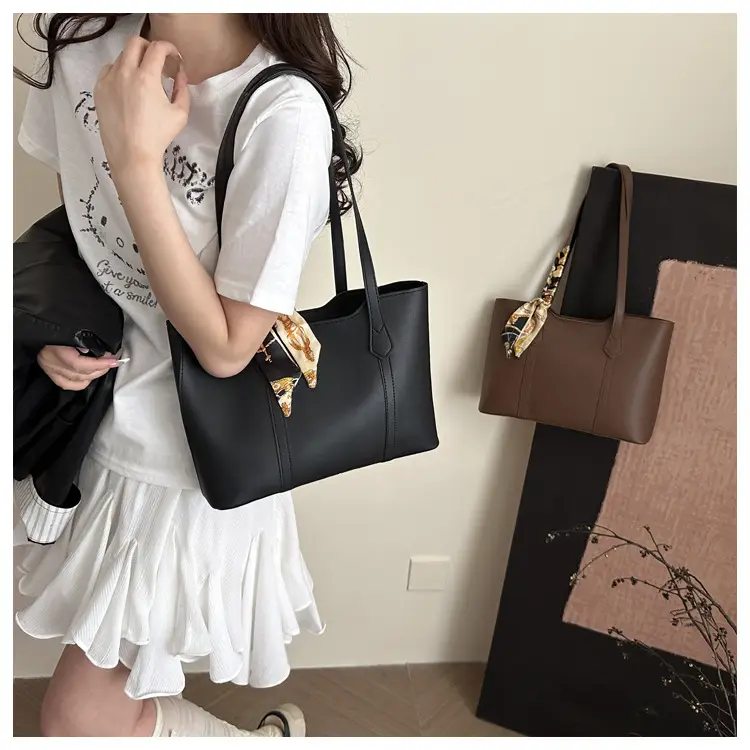 Retro Chic Shoulder Bag for College Students — feature 16