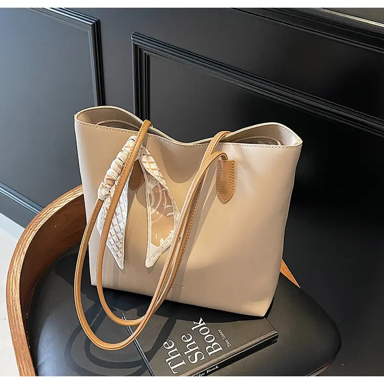 Black Women's Large Capacity Tote Bag with Adjustable Strap — feature 20
