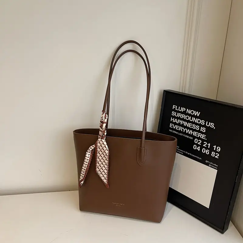 Black Women's Large Capacity Tote Bag with Adjustable Strap - Image 2