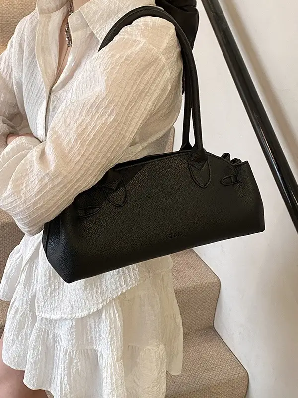 Black Korean Style Women's Tote Bag - Image 6